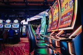 Tangkapan layar permainan slot Aviator ixplay88 menampilkan grafis dan tombol kontrol